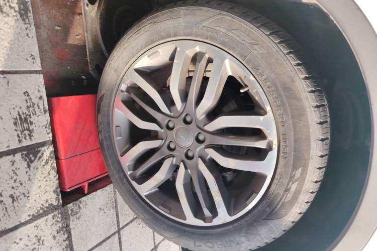 Used Haval H7 2017 Blue-Label H7L 2.0T Automatic Luxury Model Right Front Wheel Hub