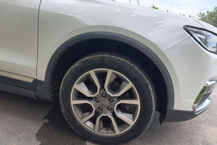 Used Haval H7 2017 Red-Label H7 2.0T Automatic Luxury Model Right Front Wheel Hub
