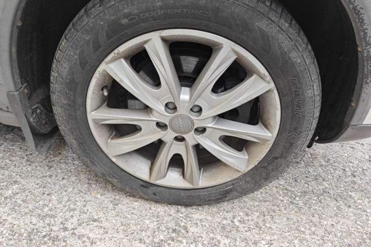 Used Haval H7 2017 Red-Label H7 2.0T Automatic Luxury Model Right Front Wheel Hub