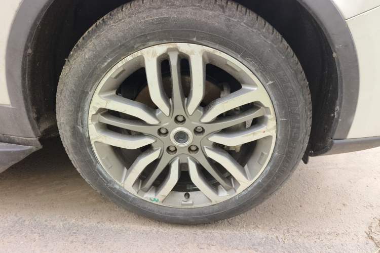Used Haval H7 2017 Blue-Label H7L 2.0T Automatic Luxury Model Right Front Wheel Hub