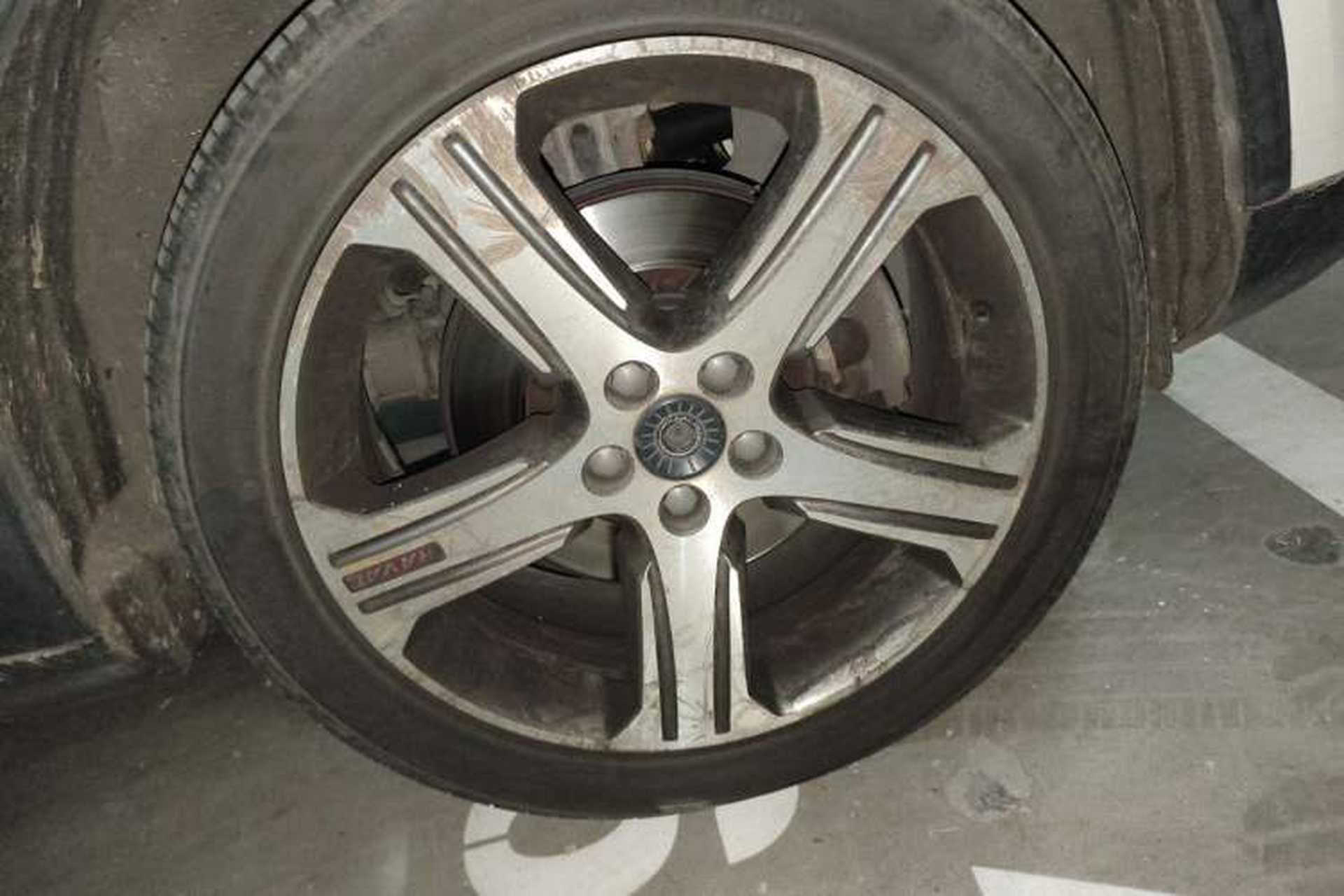 Used Haval H7 2017 Red-Label H7 2.0T Automatic Prestige Model Right Front Wheel Hub