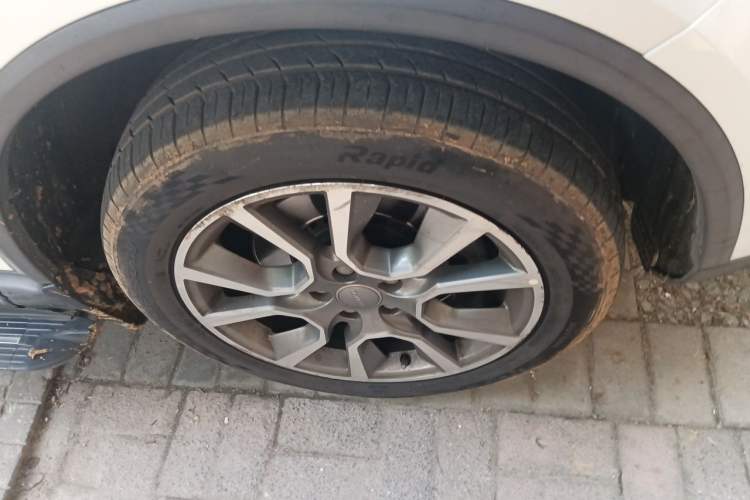 Used Haval H7 2017 Red-Label H7 2.0T Automatic Luxury Model Right Front Wheel Hub