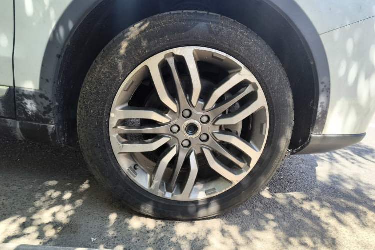 Used Haval H7 2017 Blue-Label H7L 2.0T Automatic Luxury Model Right Front Wheel Hub