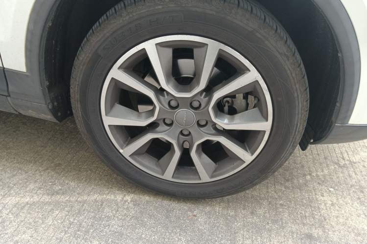Used Haval H7 2017 Red-Label H7 2.0T Automatic Luxury Model Right Front Wheel Hub
