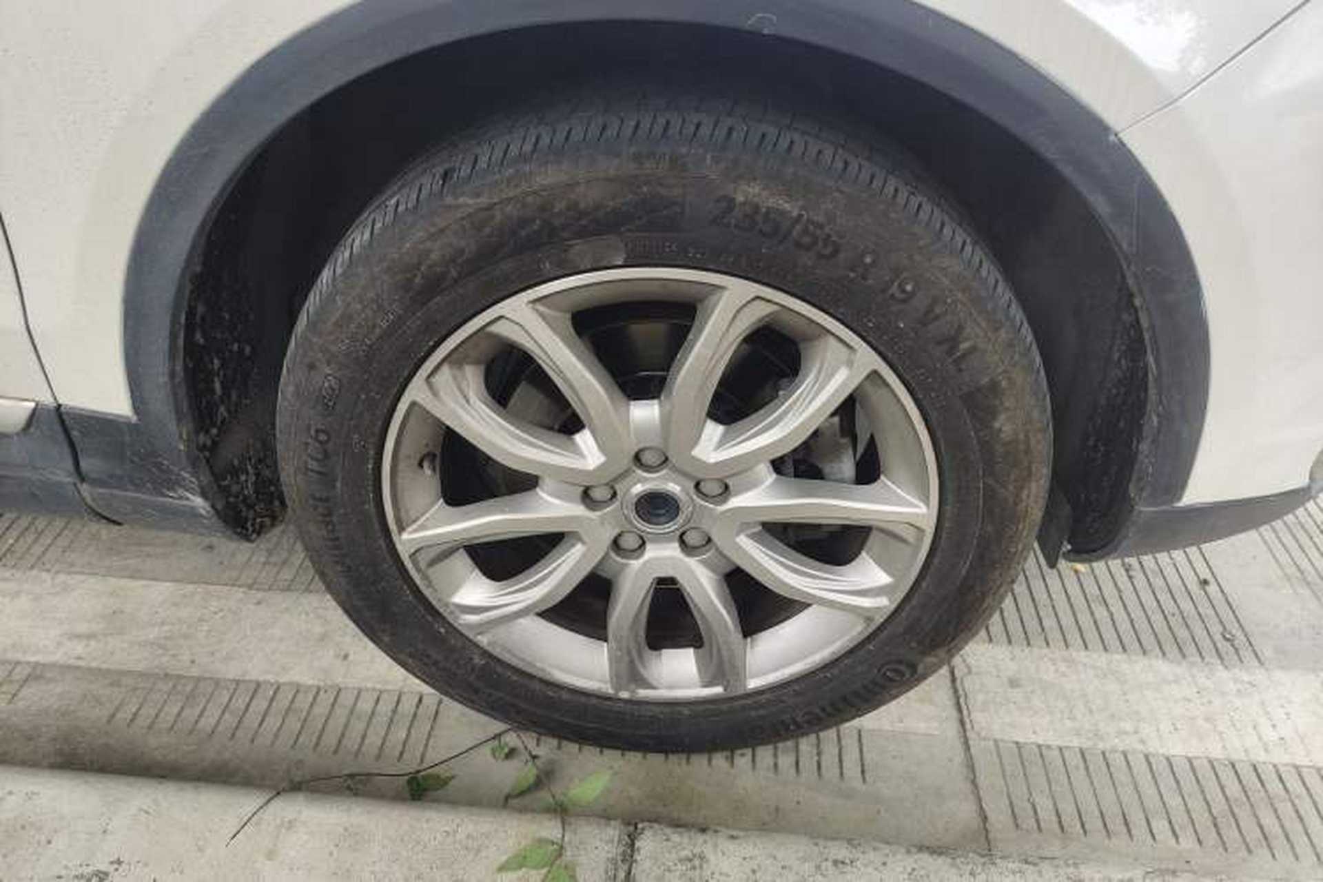 Used Haval H7 2017 Red-Label H7 2.0T Automatic Luxury Model Right Front Wheel Hub