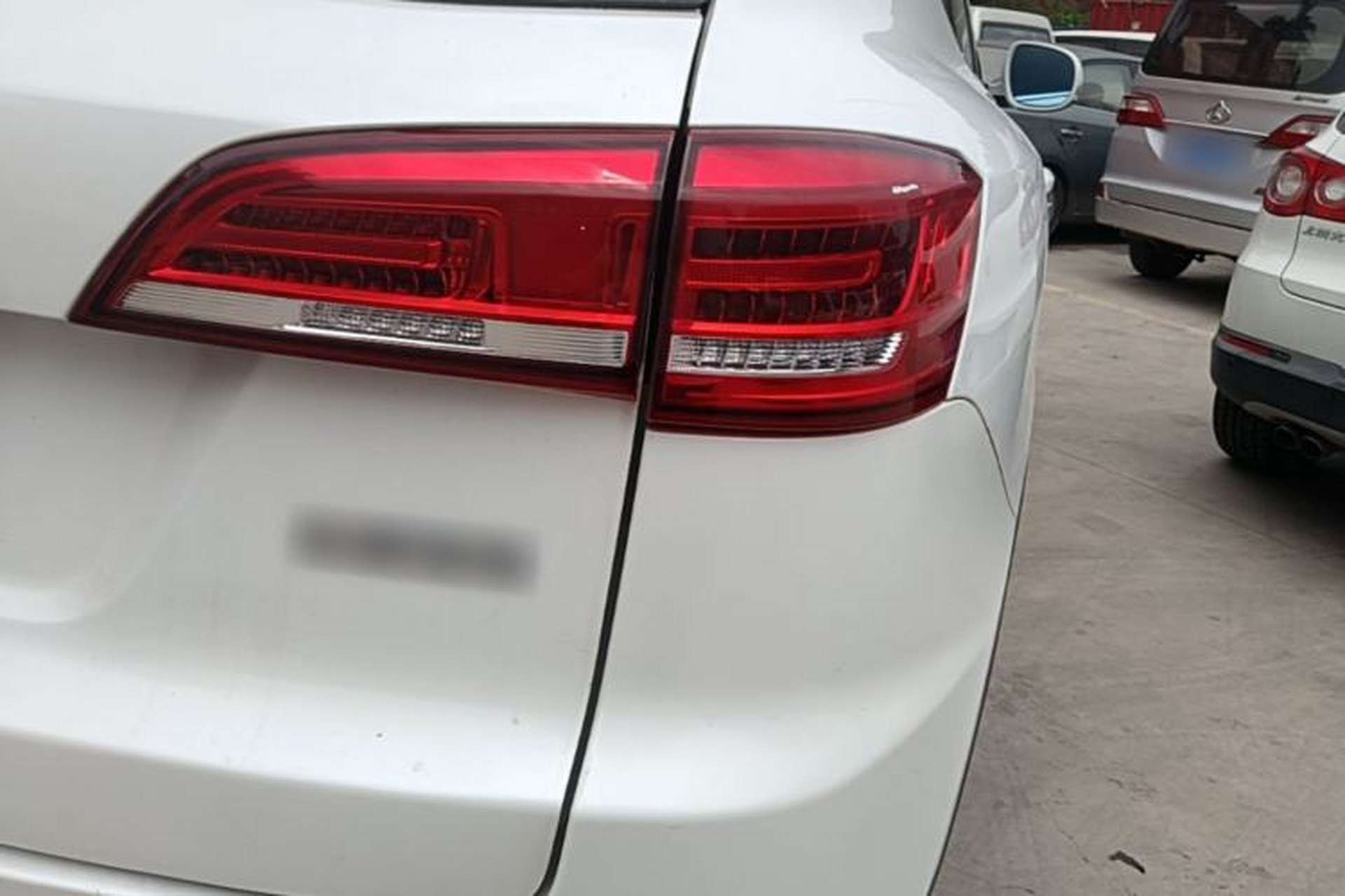 Used Haval H7 2017 Red-Label H7 2.0T Automatic Luxury Model Right Rear Taillight