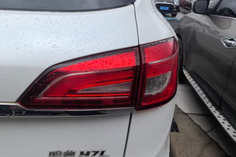 Used Haval H7 2017 Blue Label H7L 2.0T Automatic Prestige Model Right Rear Taillight