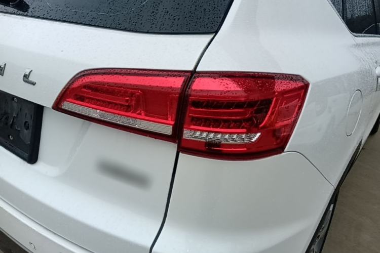 Used Haval H7 2017 Red-Label H7 2.0T Automatic Prestige Model Right Rear Taillight