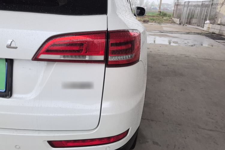 Used Haval H7 2017 Red-Label H7 2.0T Automatic Prestige Model Right Rear Taillight