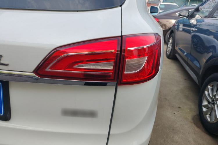 Used Haval H7 2017 Blue-Label H7L 2.0T Automatic Luxury Model Right Rear Taillight