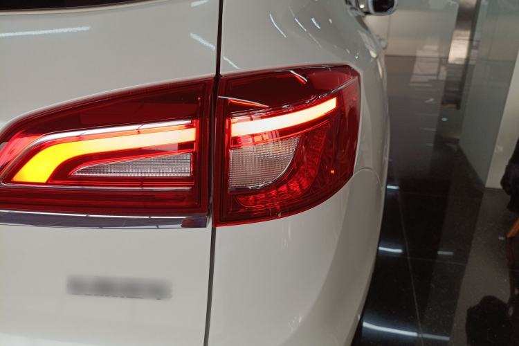 Used Haval H7 2017 Blue-Label H7L 2.0T Automatic Luxury Model Right Rear Taillight