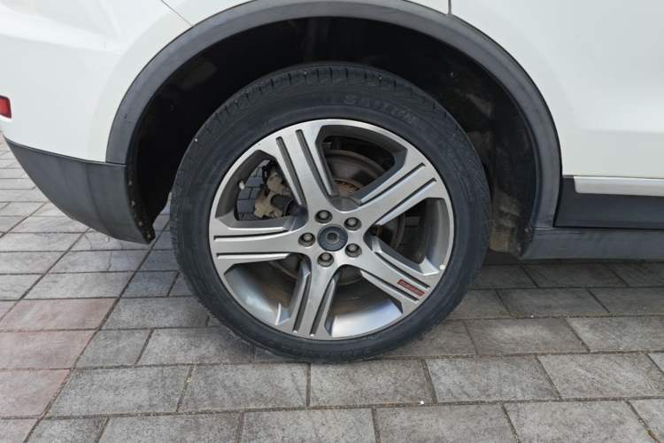 Used Haval H7 2017 Red-Label H7 2.0T Automatic Prestige Model Right Rear Wheel Hub