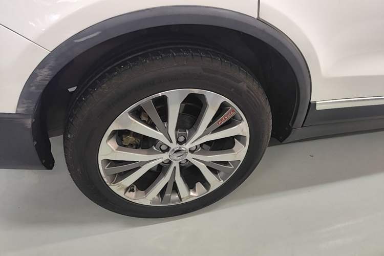 Used Haval H7 2017 Red-Label H7L 2.0T Automatic Prestige Model Right Rear Wheel Hub