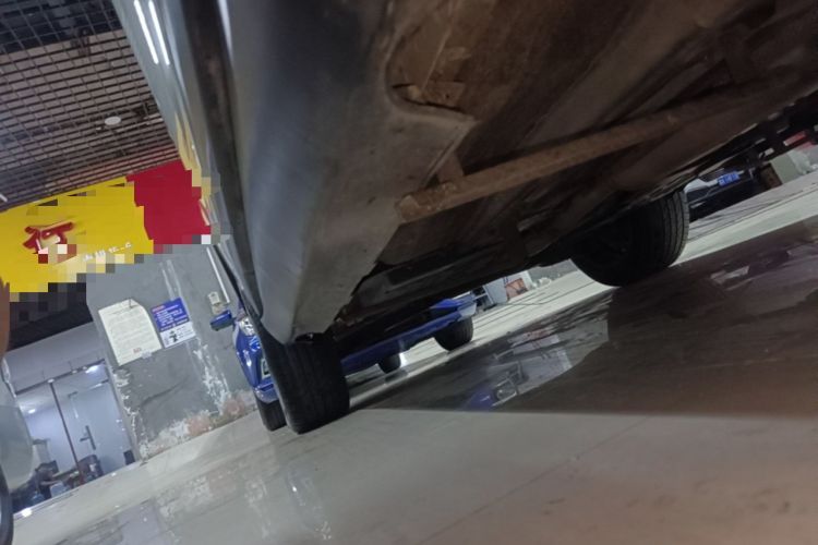 Used Haval H7 2017 Red-Label H7L 2.0T Automatic Prestige Model Right Side Sill