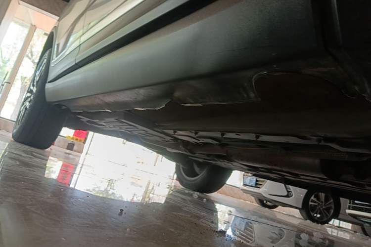 Used Haval H7 2017 Red-Label H7L 2.0T Automatic Luxury Model Right Side Sill