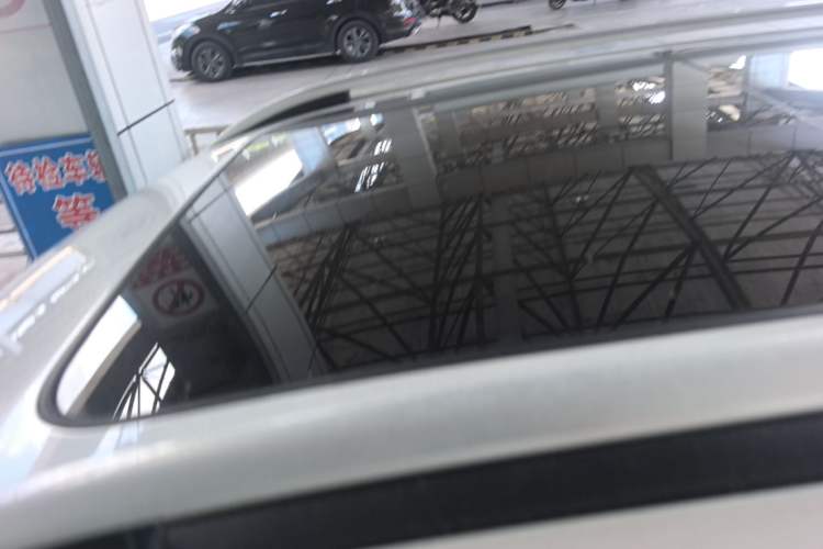 Used Haval H7 2017 Red-Label H7 2.0T Automatic Luxury Model Roof