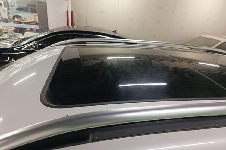 Used Haval H7 2017 Red-Label H7 2.0T Automatic Luxury Model Roof
