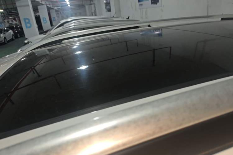 Used Haval H7 2017 Red-Label H7 2.0T Automatic Luxury Model Roof