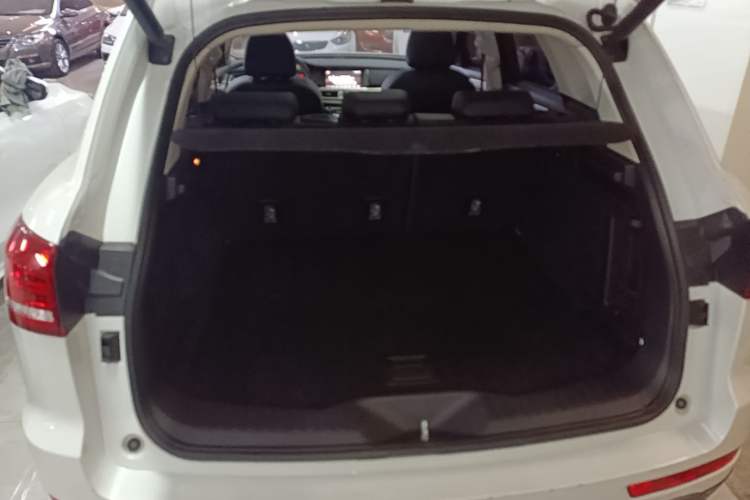 Used Haval H7 2017 Red-Label H7 2.0T Automatic Prestige Model Trunk