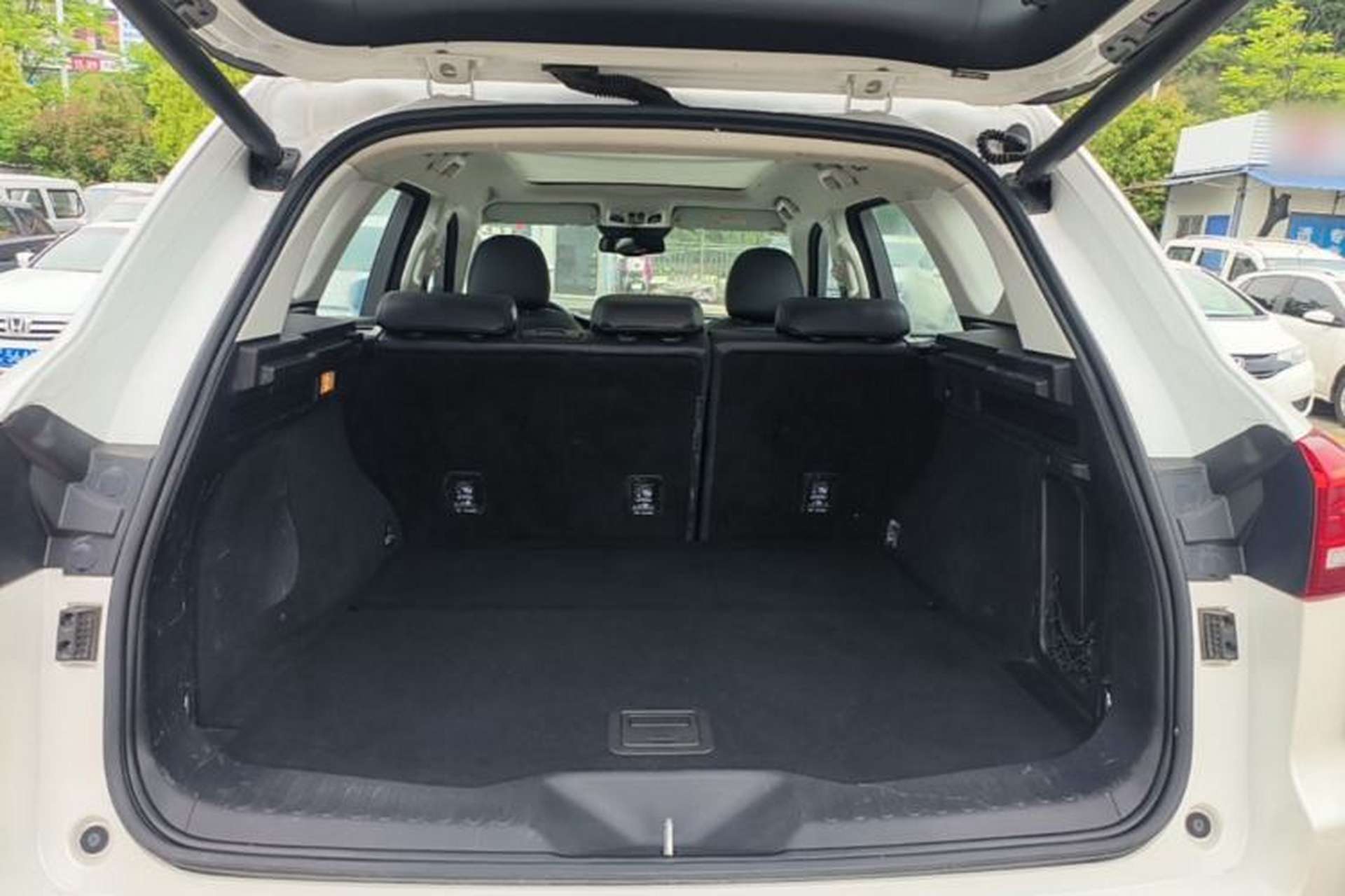 Used Haval H7 2017 Red-Label H7 2.0T Automatic Luxury Model Trunk