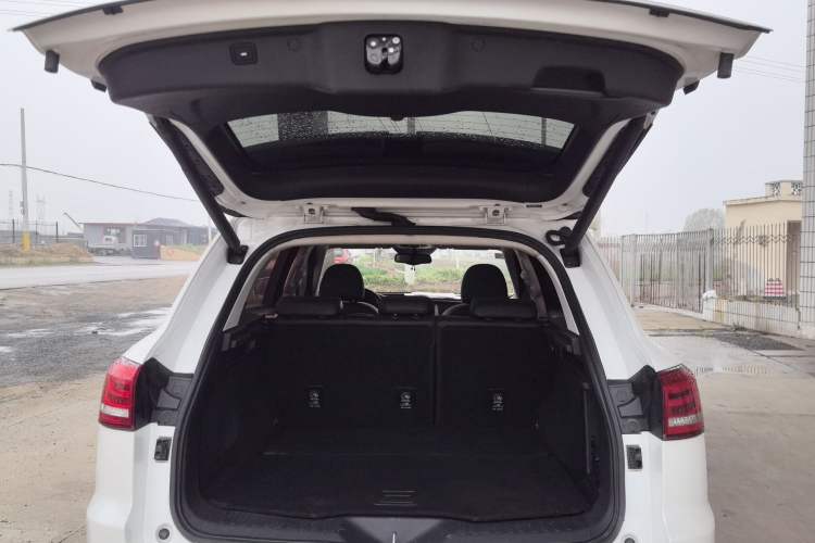 Used Haval H7 2017 Red-Label H7 2.0T Automatic Prestige Model Trunk