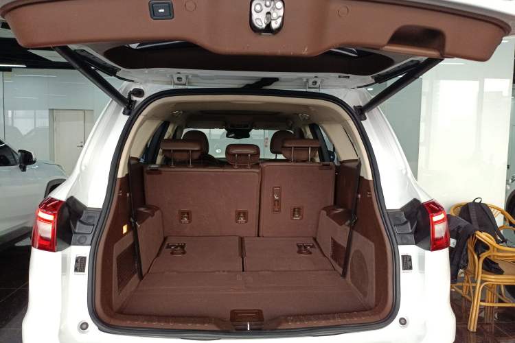 Used Haval H7 2017 Blue-Label H7L 2.0T Automatic Luxury Model Trunk
