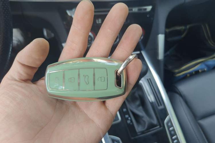 Used Haval H7 2017 Blue Label H7L 2.0T Automatic Prestige Model Vehicle Key