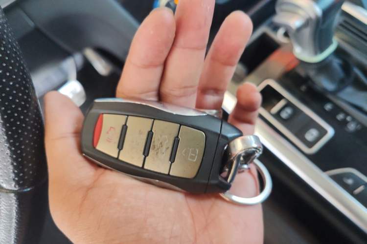Used Haval H7 2017 Red-Label H7 2.0T Automatic Luxury Model Vehicle Key