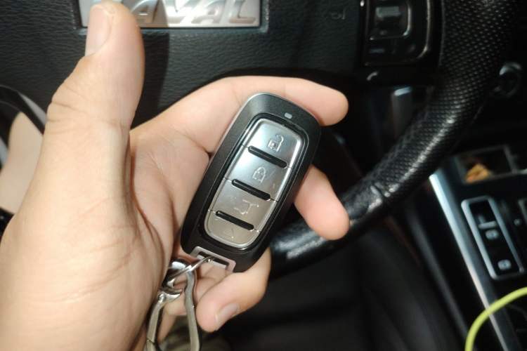Used Haval H7 2017 Blue-Label H7L 2.0T Automatic Elite Model Vehicle Key
