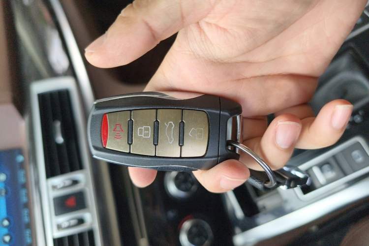 Used Haval H7 2017 Red-Label H7 2.0T Automatic Luxury Model Vehicle Key