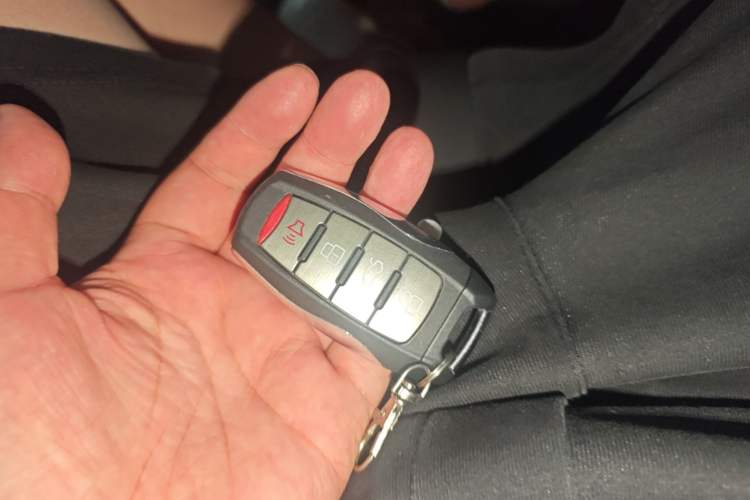 Used Haval H7 2017 Red-Label H7 2.0T Automatic Luxury Model Vehicle Key