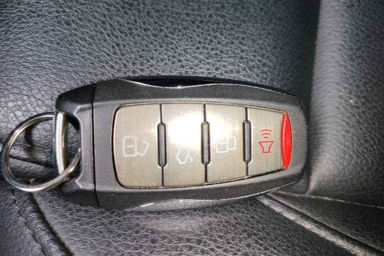 Used Haval H7 2017 Red-Label H7 2.0T Automatic Luxury Model Vehicle Key