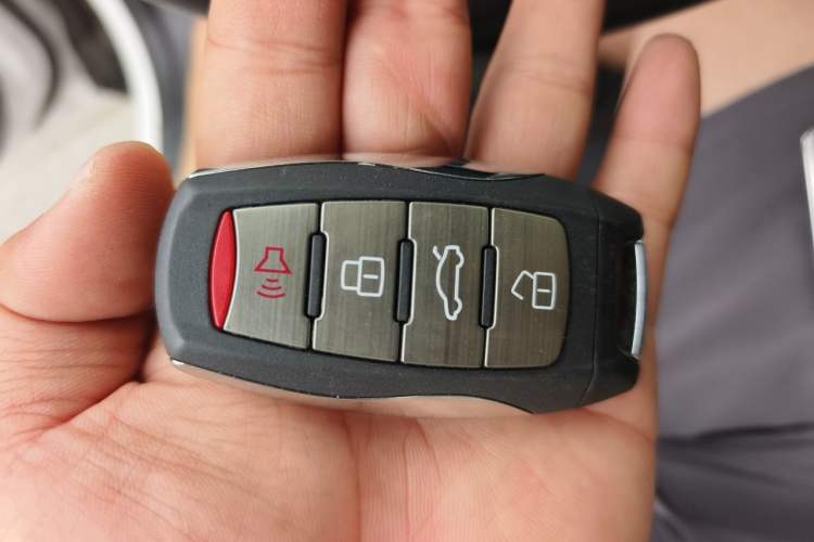 Used Haval H7 2017 Blue-Label H7L 2.0T Automatic Luxury Model Vehicle Key
