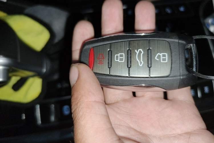 Used Haval H7 2017 Red-Label H7 2.0T Automatic Prestige Model Vehicle Key