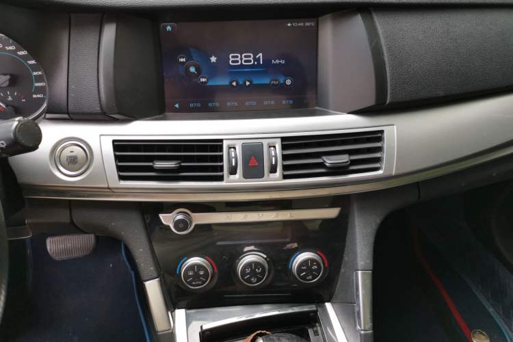 Used Haval H7 2018 Blue-Label H7 2.0T Automatic Enjoyment Model Audio And AC Panel