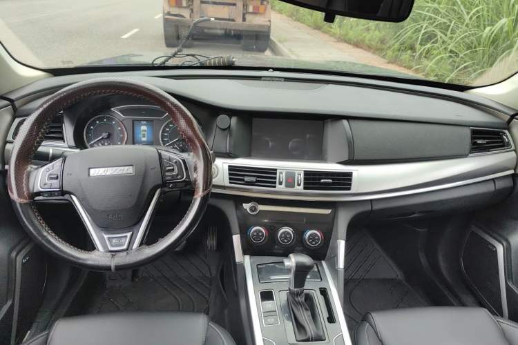 Used Haval H7 2018 Blue-Label H7 2.0T Automatic Enjoyment Model Center Console