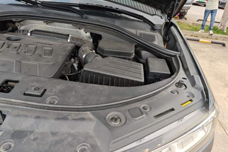 Used Haval H7 2018 Blue-Label H7 2.0T Automatic Smart Edition Engine Bay Left