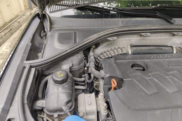Used Haval H7 2018 Blue-Label H7 2.0T Automatic Smart Edition Engine Bay Right