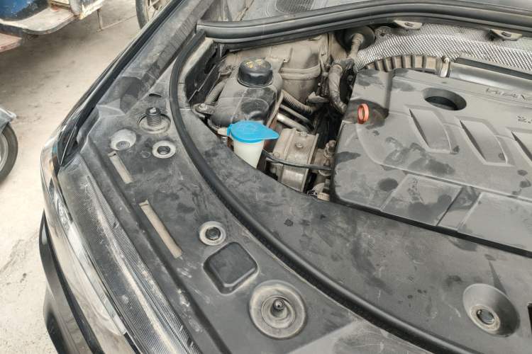 Used Haval H7 2018 Blue-Label H7 2.0T Automatic Enjoyment Model Engine Bay Right