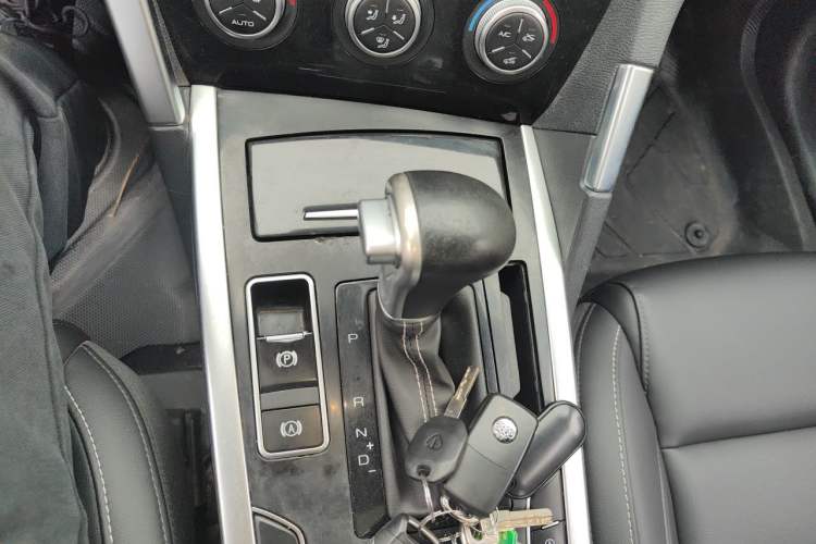 Used Haval H7 2018 Blue-Label H7 2.0T Automatic Enjoyment Model Gear Lever