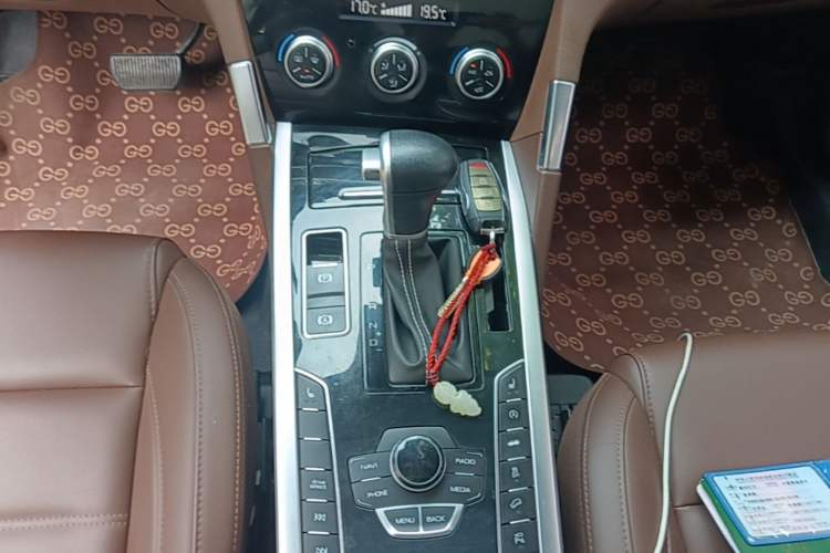 Used Haval H7 2018 Revised Version Blue-Label H7 2.0T Automatic Smart Enjoyment Trim Gear Lever
