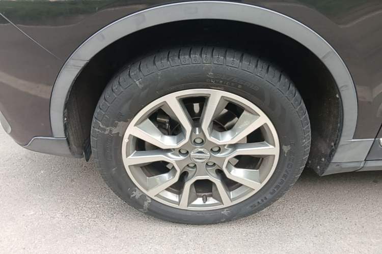 Used Haval H7 2018 Revised Version Blue-Label H7 2.0T Automatic Smart Enjoyment Trim Left Front Wheel Hub