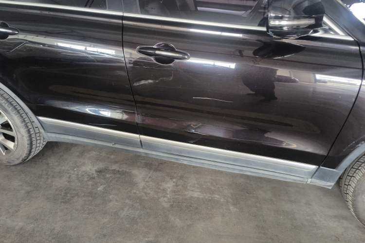 Used Haval H7 2018 Blue-Label H7 2.0T Automatic Enjoyment Model Right Side Sill