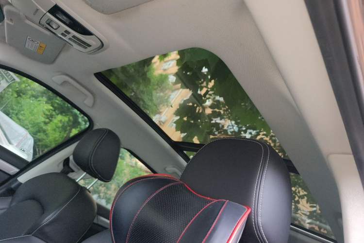 Used Haval H7 2018 Blue-Label H7 2.0T Automatic Smart Edition Headliner