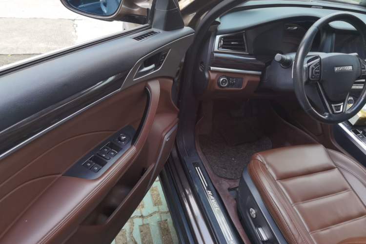 Used Haval H7 2018 Blue-Label H7 2.0T Automatic Smart Edition Interior 3