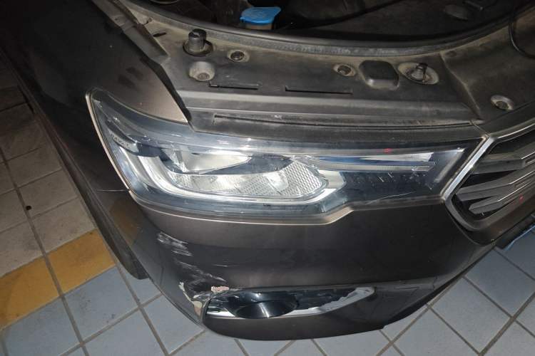 Used Haval H7 2018 Blue-Label H7 2.0T Automatic Smart Edition Right Front Headlight
