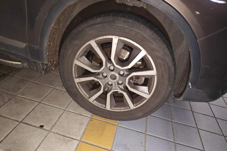 Used Haval H7 2018 Blue-Label H7 2.0T Automatic Smart Edition Right Front Wheel Hub