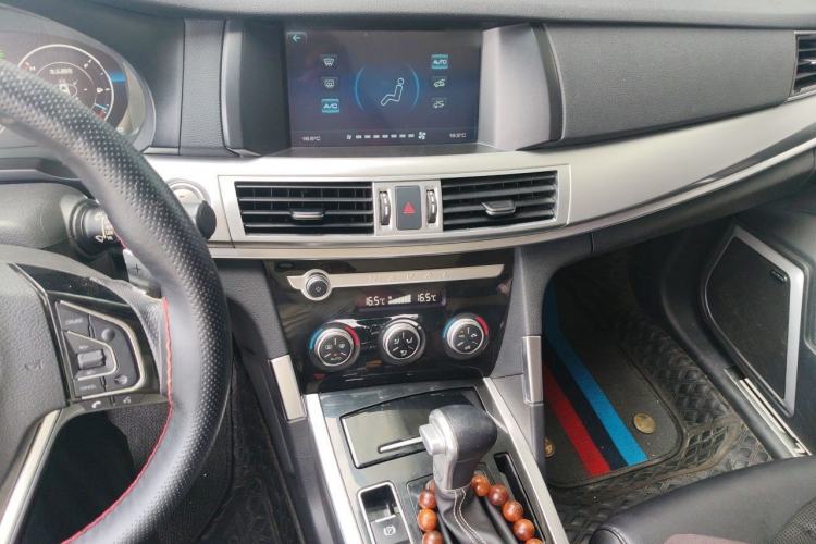 Used Haval H7 2018 Blue-Label H7 2.0T Automatic Smart Edition Audio And AC Panel