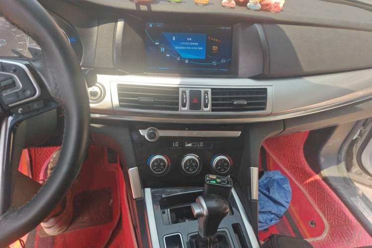 Used Haval H7 2018 Blue-Label H7 2.0T Automatic Enjoyment Model Audio And AC Panel