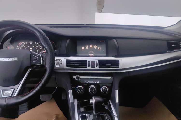 Used Haval H7 2018 Revised Version Blue-Label H7 2.0T Automatic Smart Enjoyment Trim Audio And AC Panel